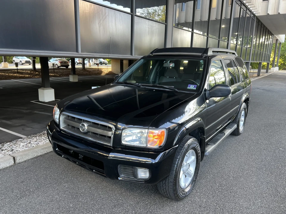 2003 Nissan Pathfinder 2nd Gen - Image 2 of 31