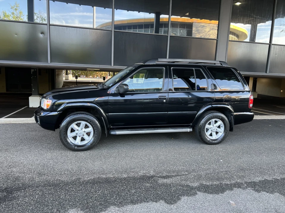 2003 Nissan Pathfinder 2nd Gen - Image 10 of 31