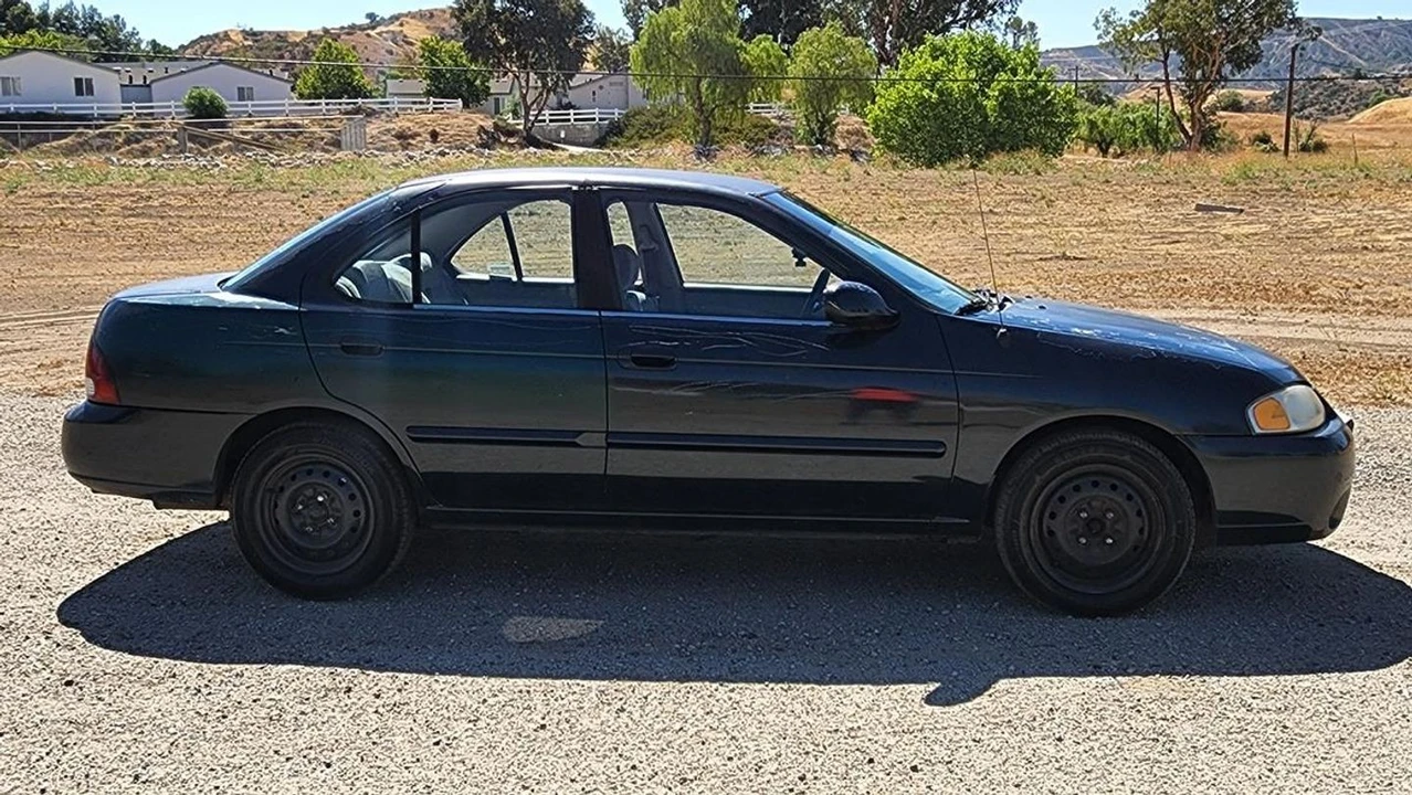 2003 Nissan Sentra 5th Gen - Image 13 of 21