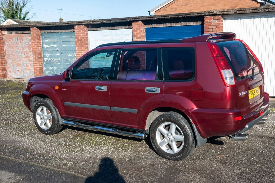 2003 Nissan - Image 15 of 30