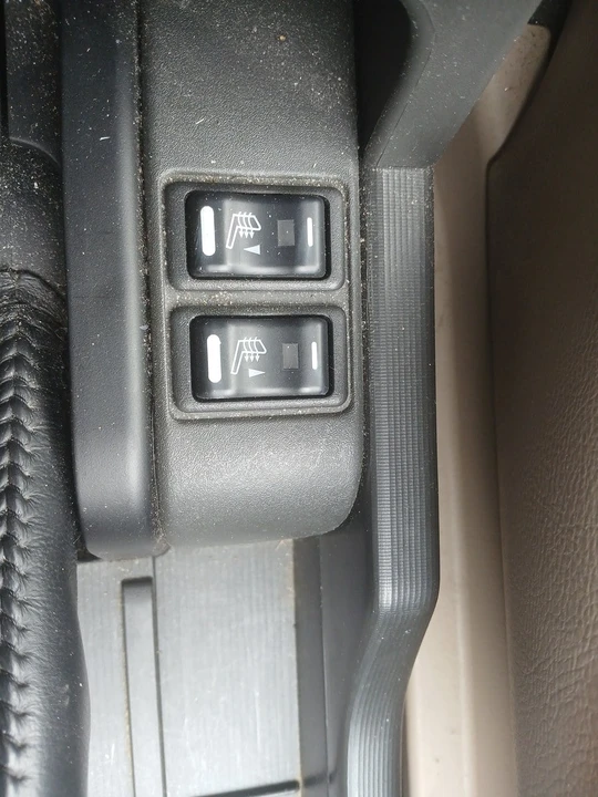 2003 Nissan Xterra - Image 28 of 30