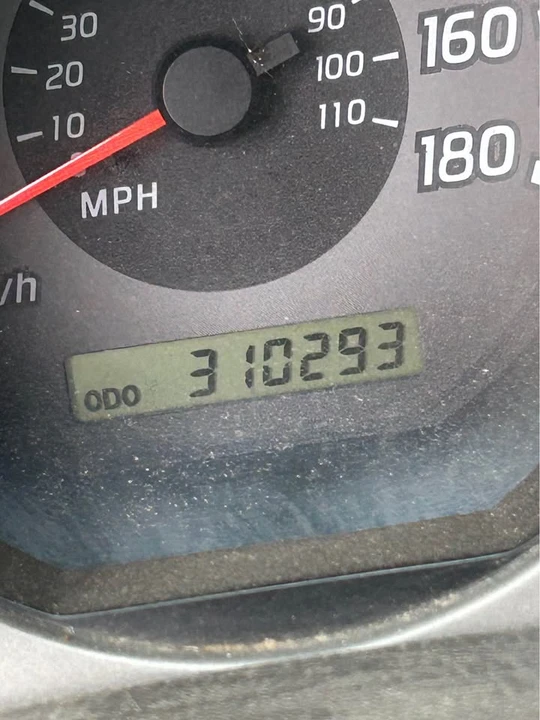 2003 Nissan Xterra 1st Gen - Image 2 of 2