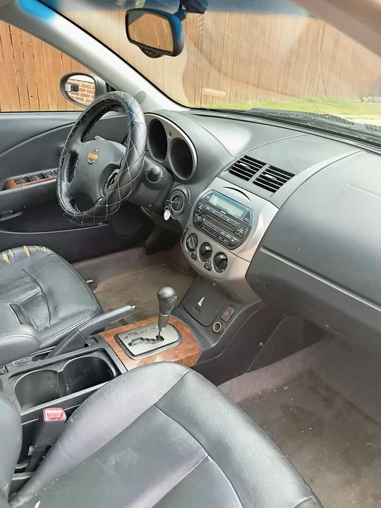 2003 Nissan Altima 3rd Gen - Image 2 of 5