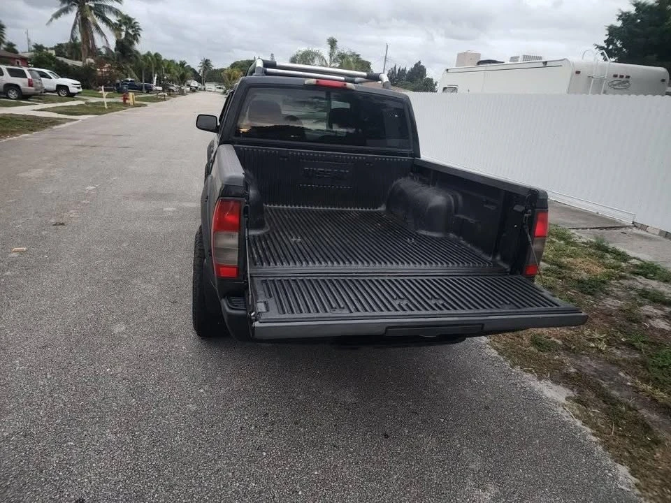 2003 Nissan Frontier 1st Gen - Image 6 of 10