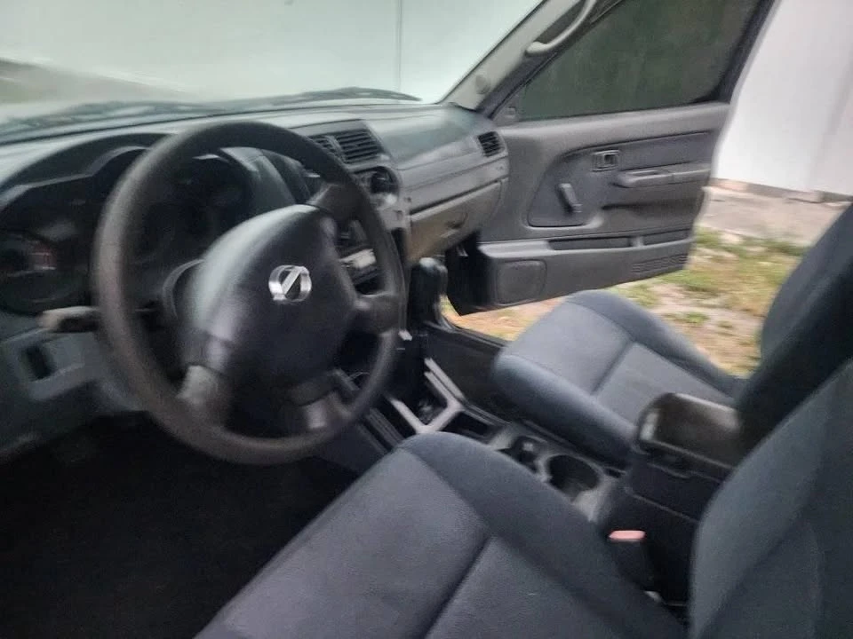 2003 Nissan Frontier 1st Gen - Image 9 of 10