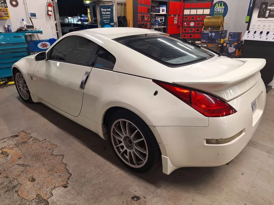 2003 Nissan 350Z 5th Gen - Image 3 of 11