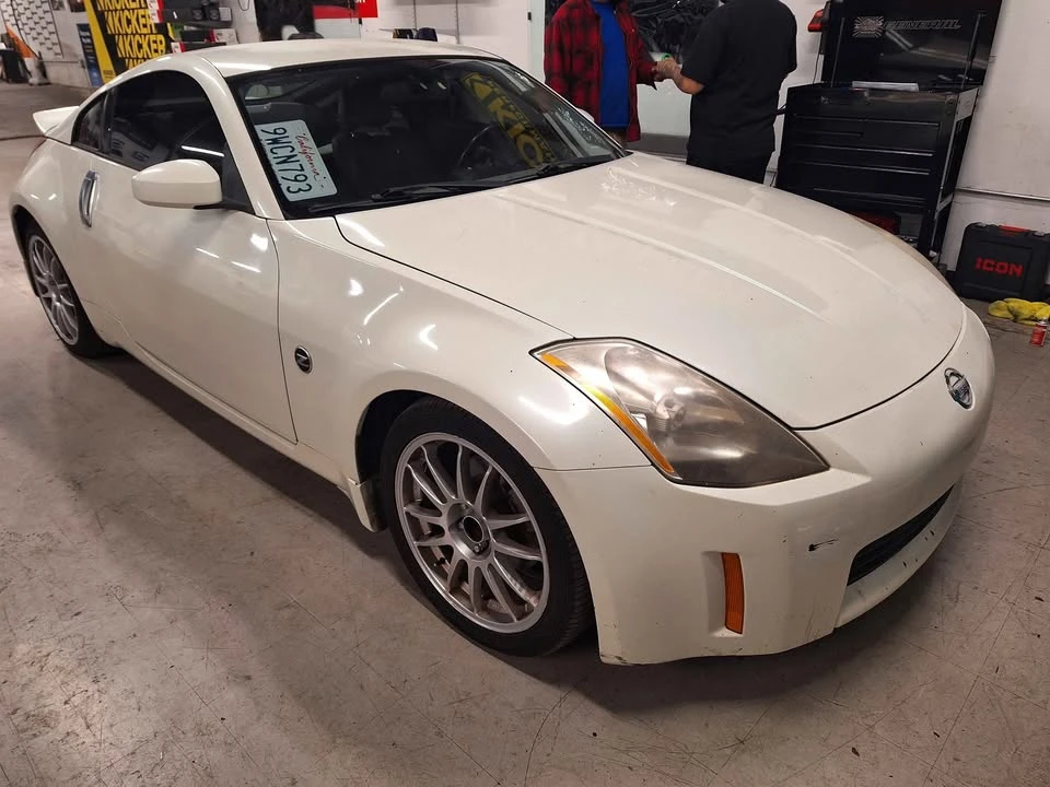 2003 Nissan 350Z 5th Gen - Image 2 of 11