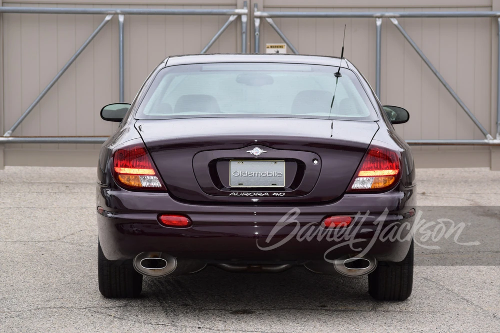2003 Oldsmobile Aurora - Image 8 of 13