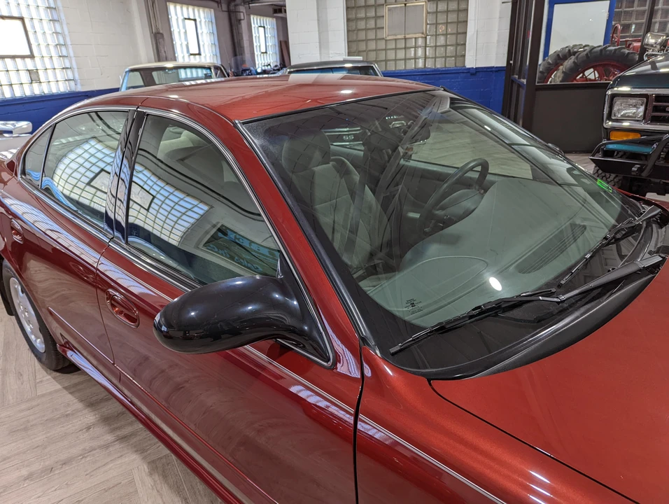 2003 Oldsmobile Alero - Image 28 of 31