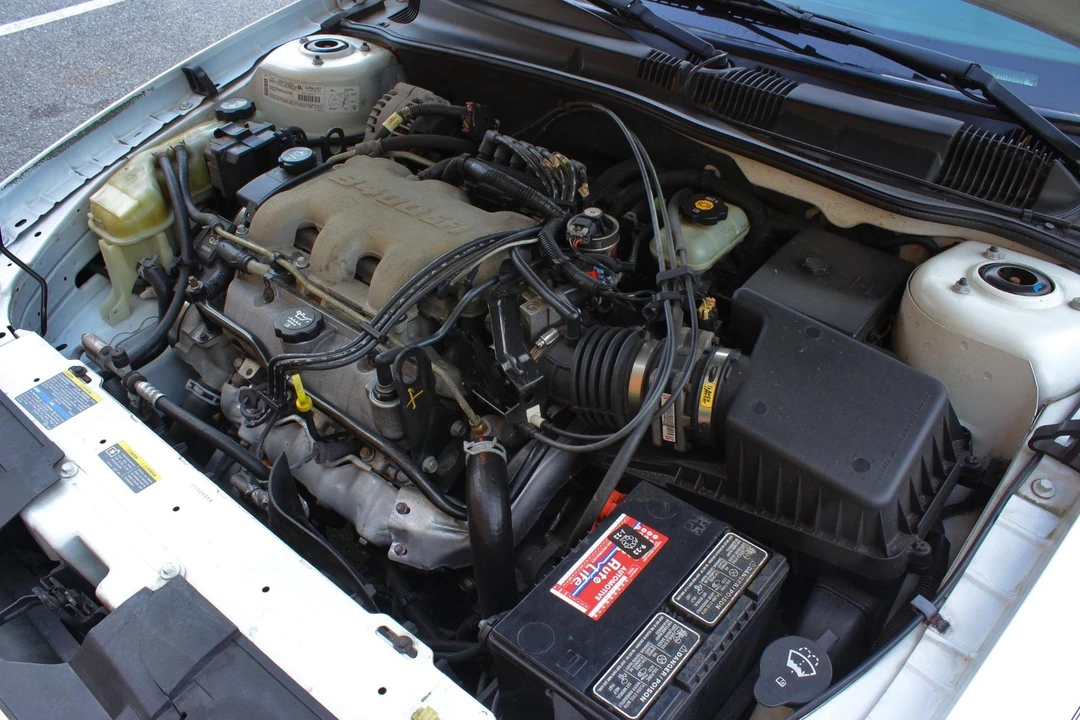 2003 Oldsmobile Alero - Image 16 of 21
