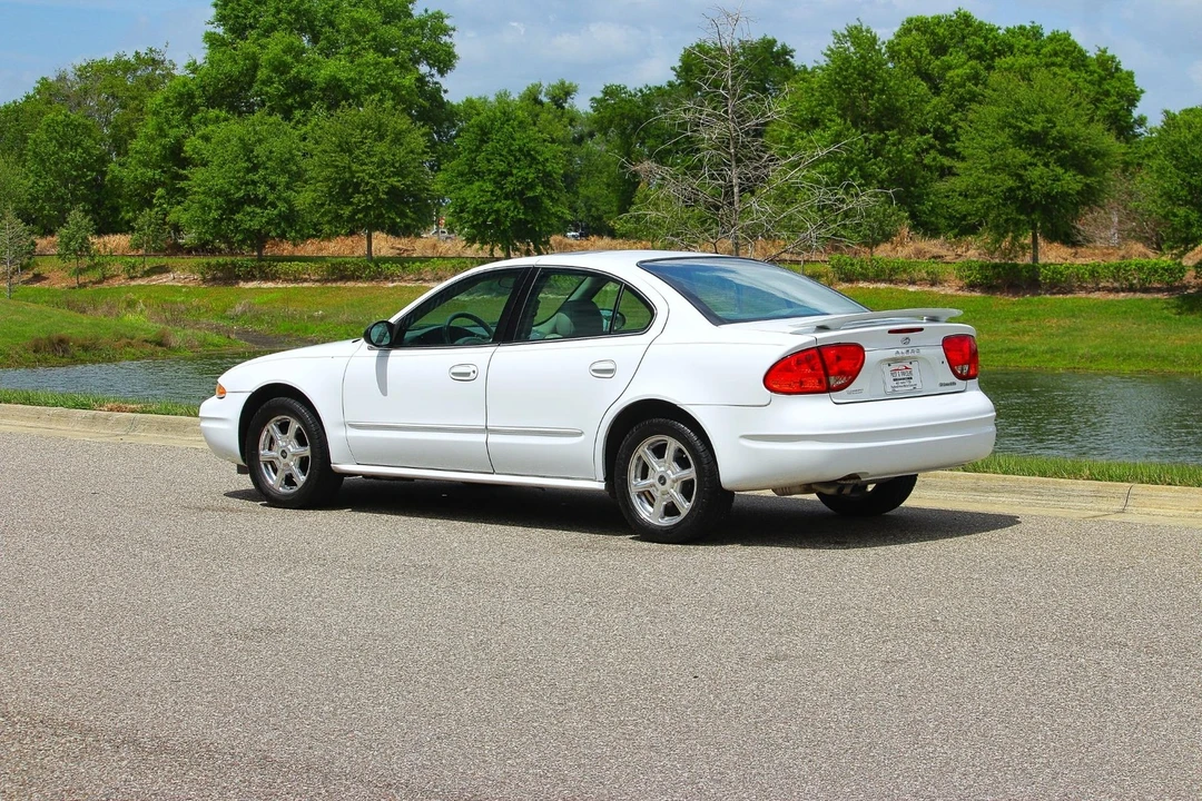 2003 Oldsmobile Alero - Image 17 of 21