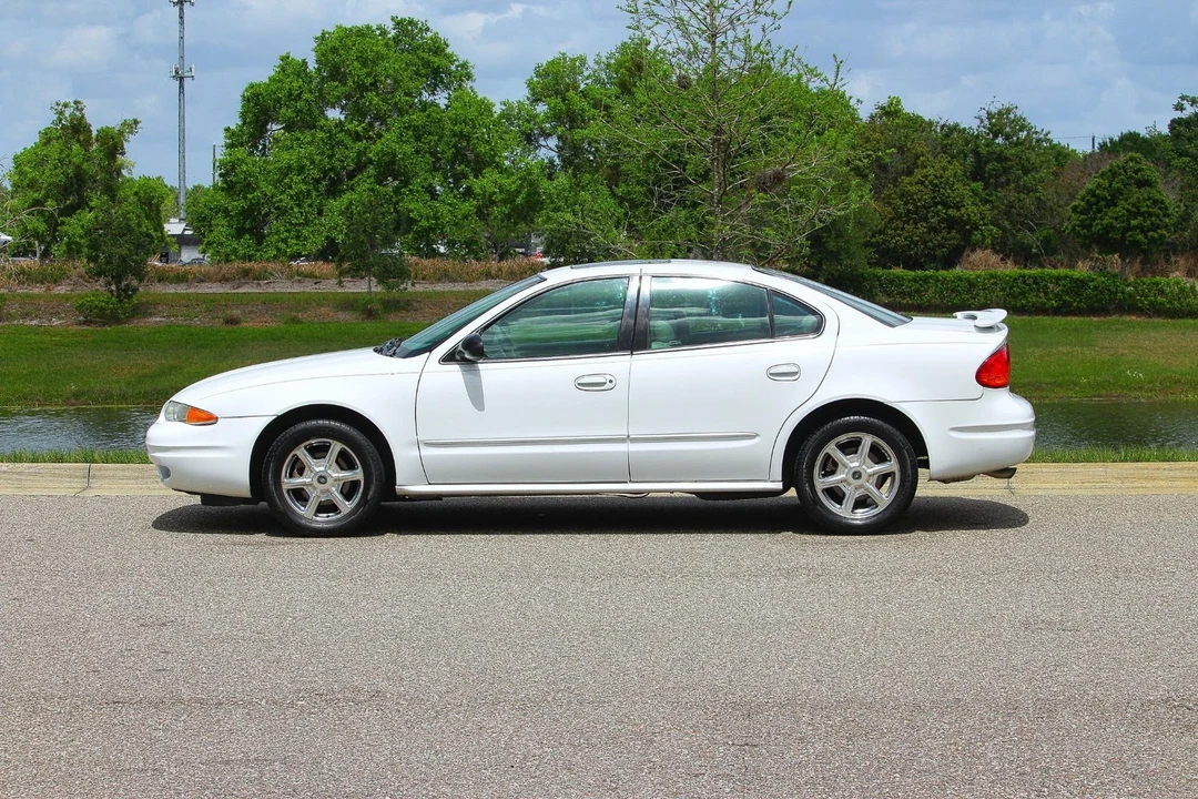 2003 Oldsmobile Alero - Image 19 of 21