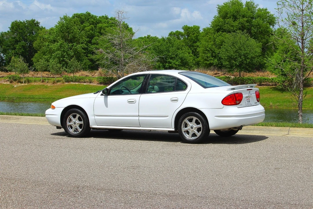 2003 Oldsmobile Alero - Image 18 of 21