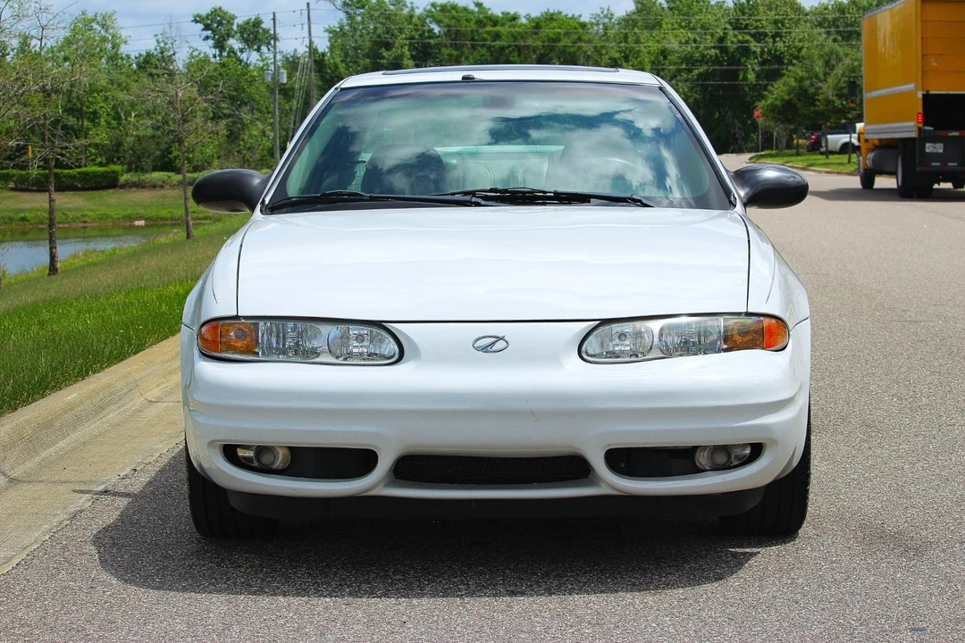 2003 Oldsmobile Alero - Image 10 of 21