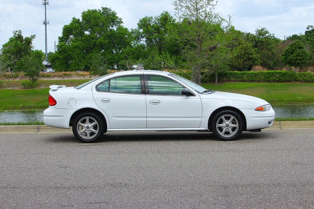 2003 Oldsmobile Alero - Image 7 of 21