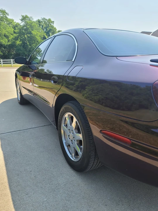 2003 Oldsmobile Aurora - Image 9 of 31