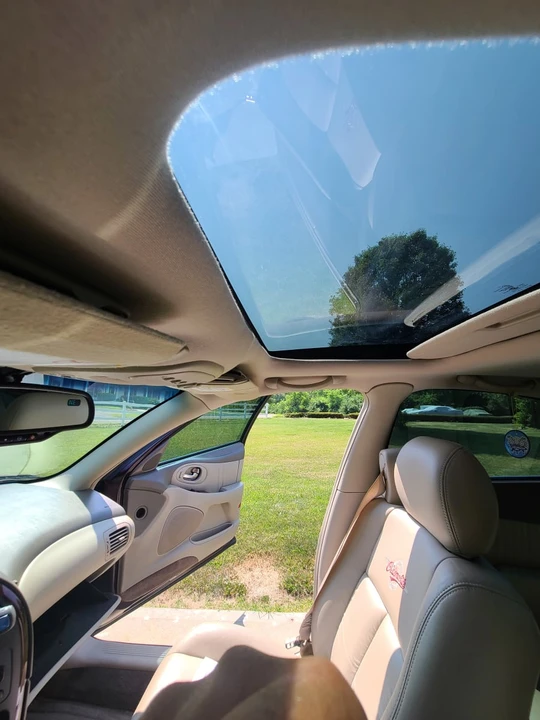 2003 Oldsmobile Aurora - Image 27 of 31