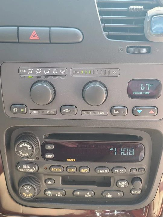 2003 Oldsmobile Aurora - Image 24 of 31