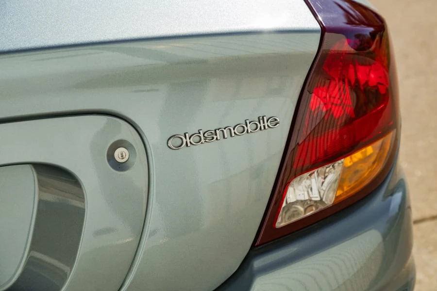 2003 Oldsmobile Aurora - Image 13 of 31