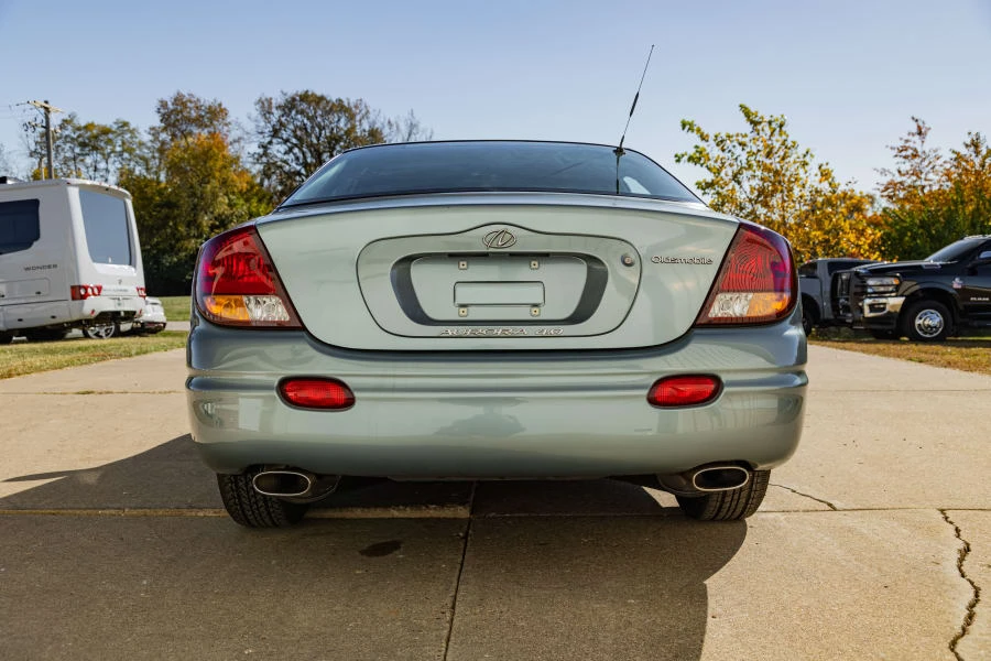 2003 Oldsmobile Aurora - Image 5 of 31