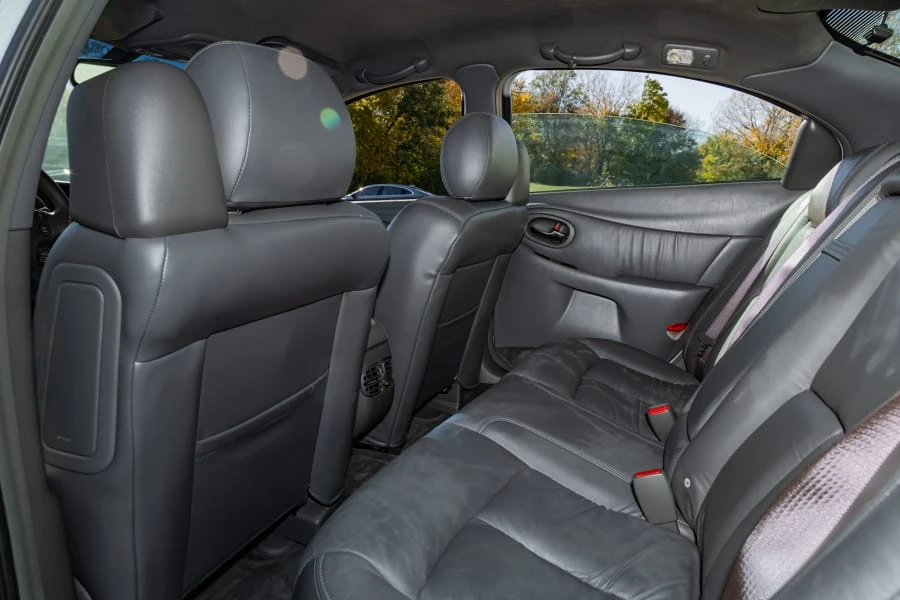 2003 Oldsmobile Aurora - Image 22 of 31