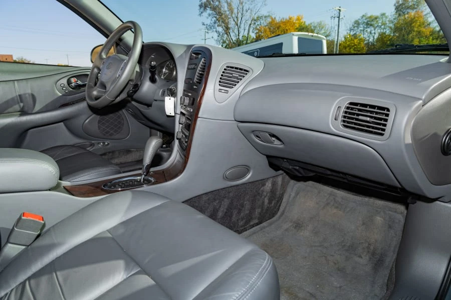 2003 Oldsmobile Aurora - Image 14 of 31