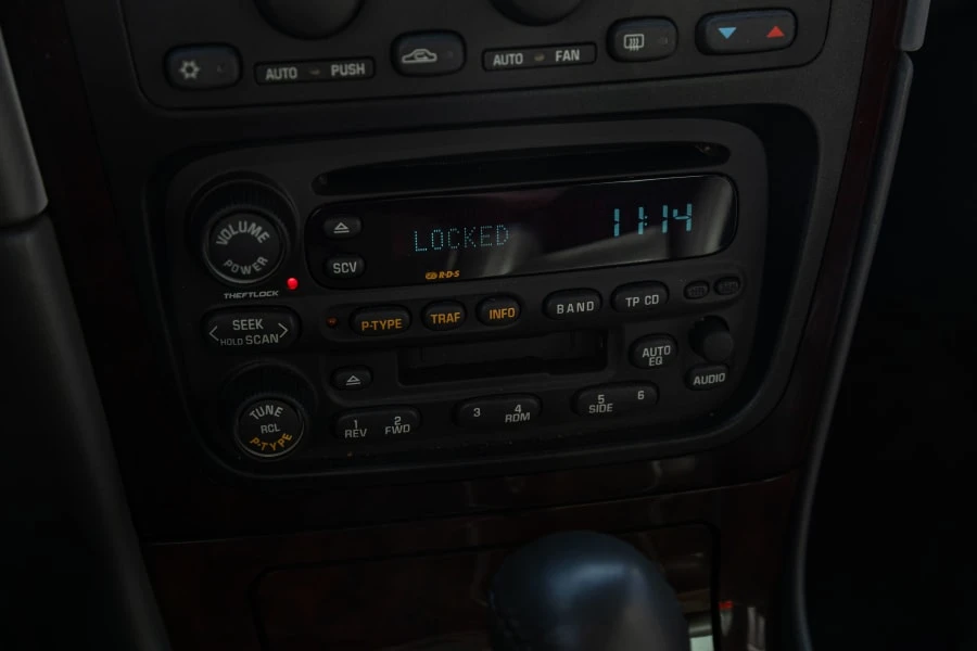 2003 Oldsmobile Aurora - Image 19 of 31