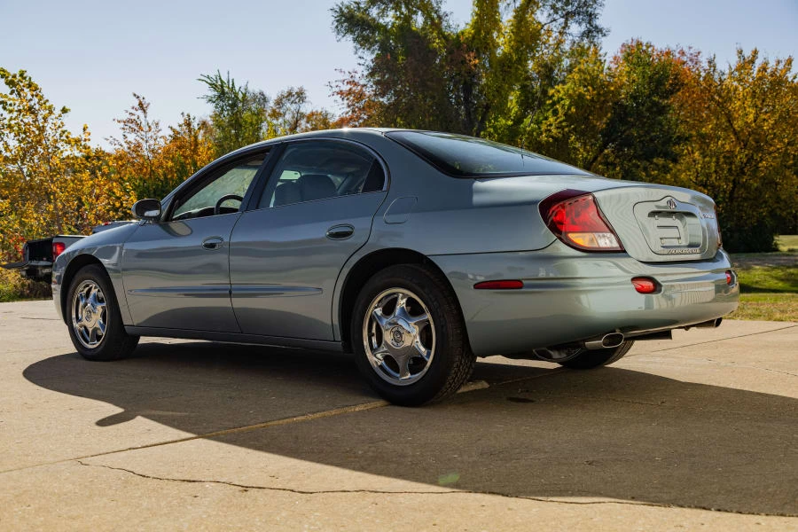 2003 Oldsmobile Aurora - Image 12 of 31