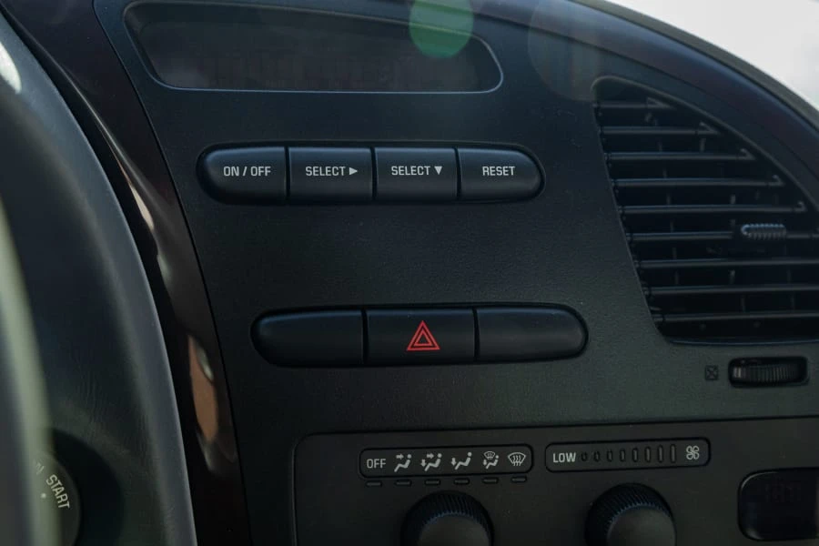 2003 Oldsmobile Aurora - Image 21 of 31
