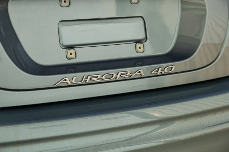 2003 Oldsmobile Aurora - Image 8 of 31