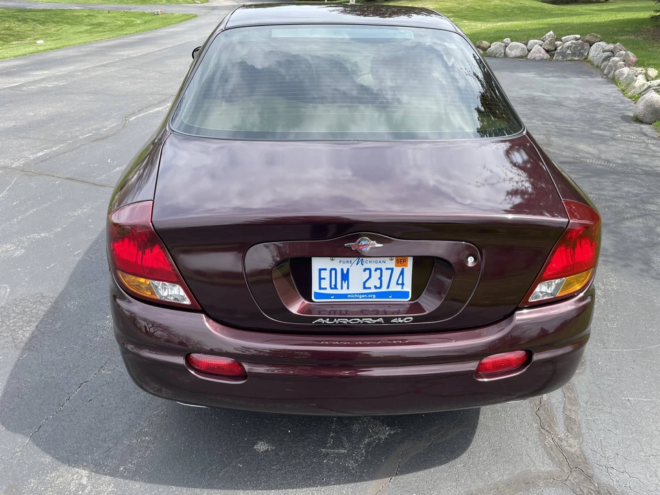 2003 Oldsmobile Aurora - Image 5 of 11
