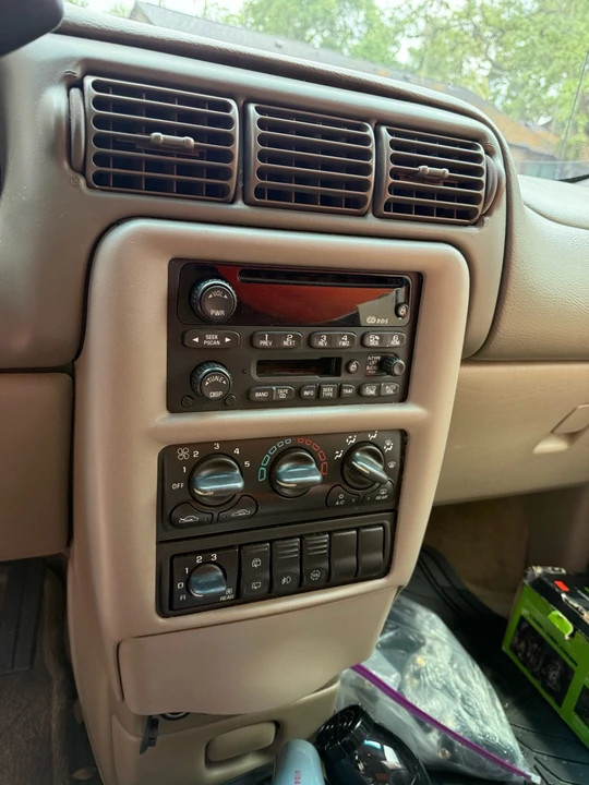 2003 Oldsmobile Silhouette - Image 7 of 13