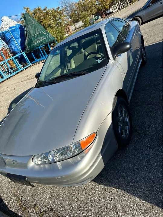 2003 Oldsmobile Alero - Image 2 of 6