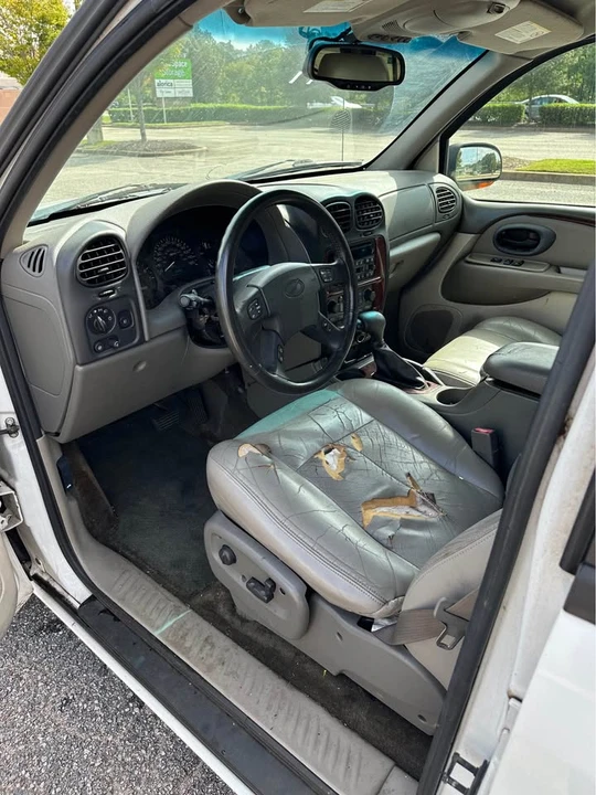 2003 Oldsmobile Bravada - Image 7 of 10