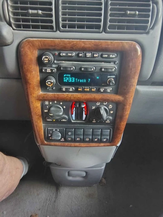 2003 Oldsmobile Silhouette - Image 20 of 20