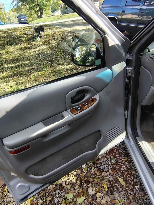 2003 Oldsmobile Silhouette - Image 14 of 20