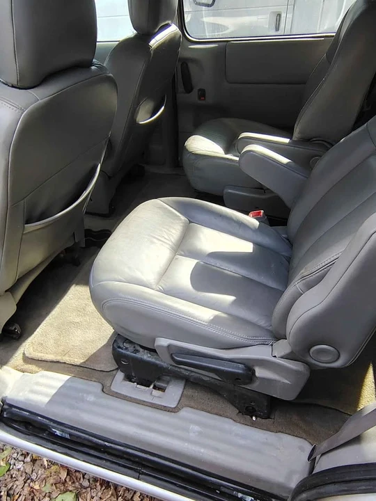 2003 Oldsmobile Silhouette - Image 10 of 20
