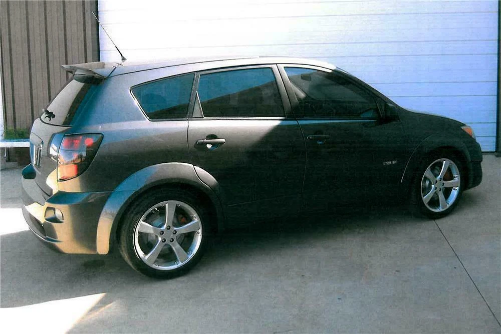 2003 Pontiac Vibe - Image 2 of 2
