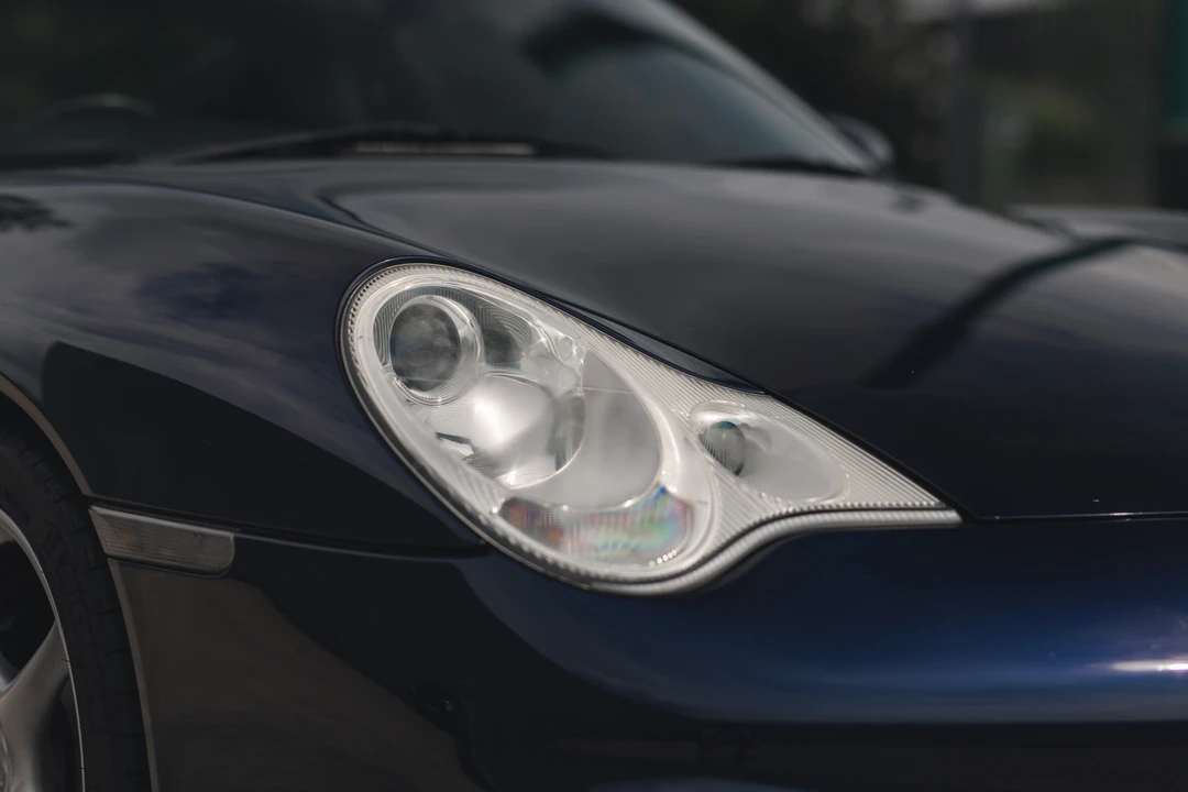 2003 Porsche 996 Carrera - Image 25 of 31