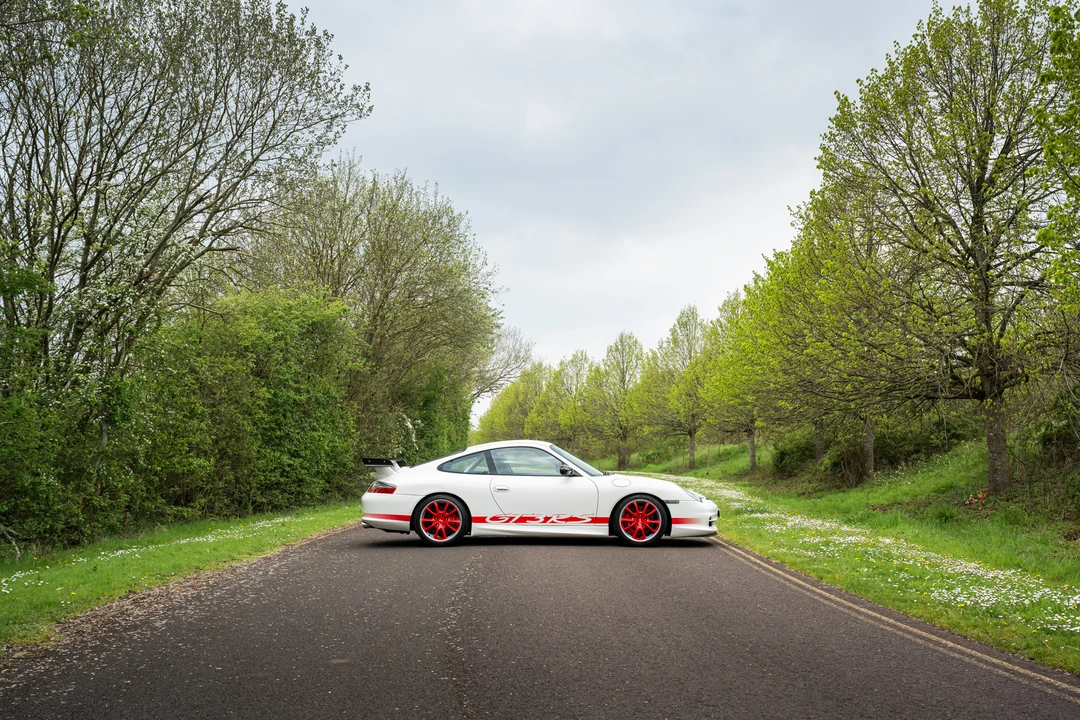 2003 Porsche 996 GT3 - Image 16 of 31
