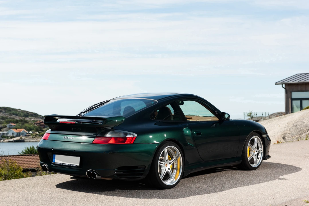 2003 Porsche 996 Turbo - Image 15 of 31