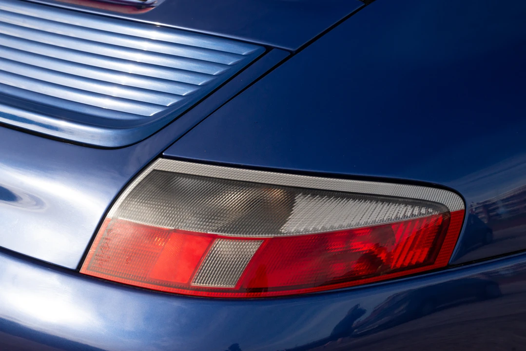 2003 Porsche 996 Carrera - Image 17 of 31
