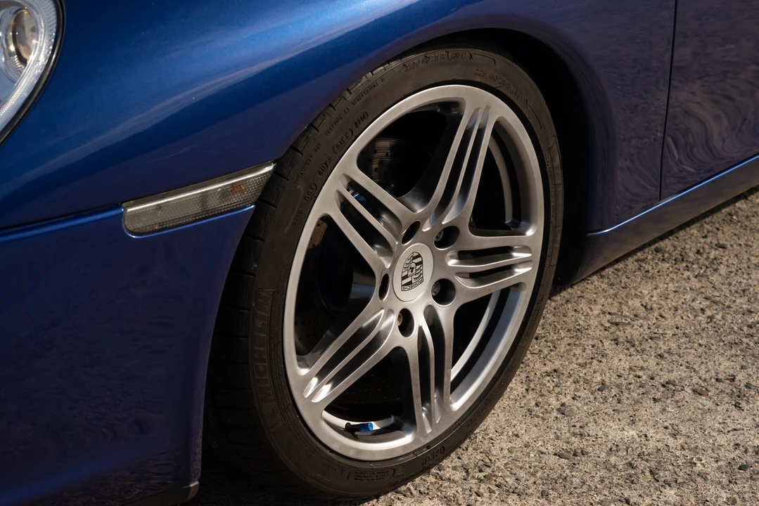 2003 Porsche 996 Carrera - Image 29 of 31