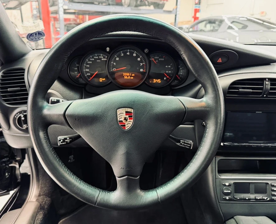 2003 Porsche 996 Carrera - Image 19 of 31