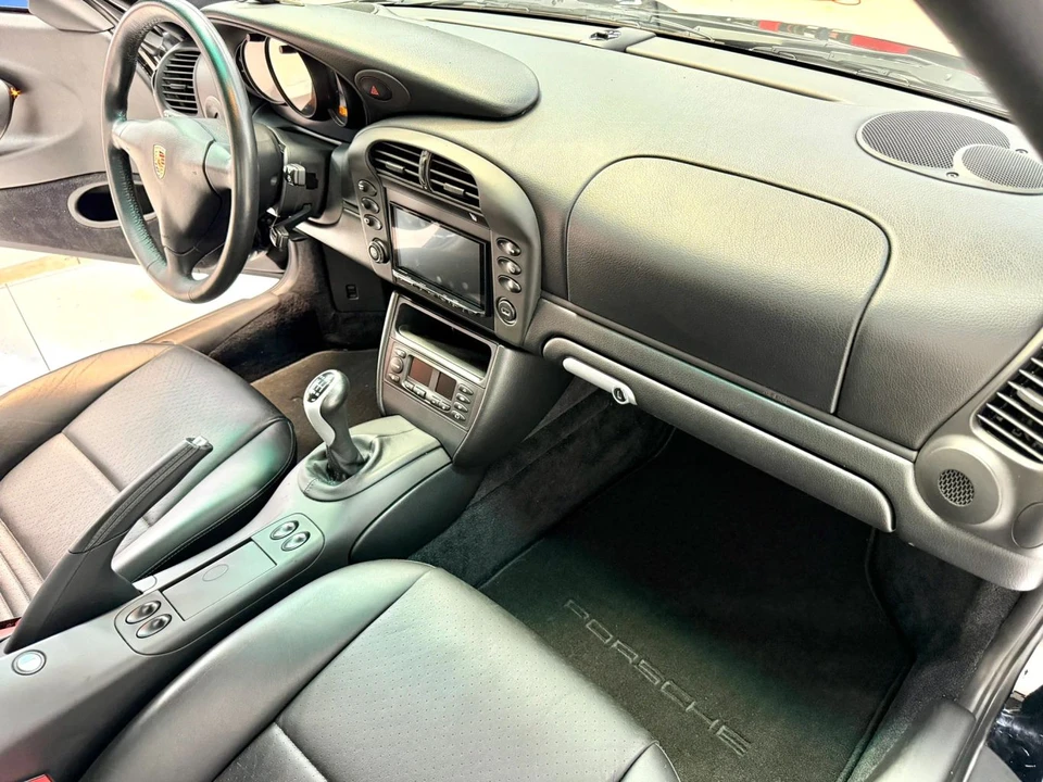 2003 Porsche 996 Carrera - Image 13 of 31