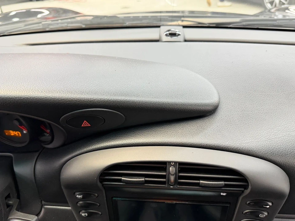2003 Porsche 996 Carrera - Image 27 of 31