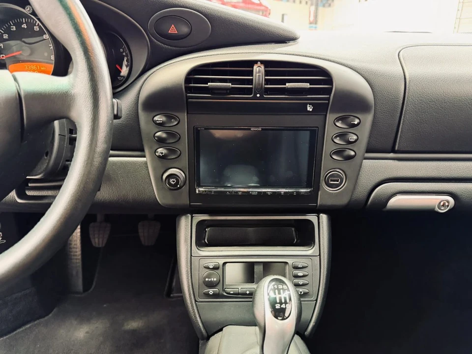 2003 Porsche 996 Carrera - Image 23 of 31