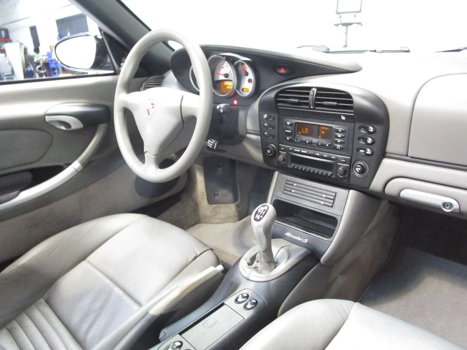 2003 Porsche 986 Boxster - Image 23 of 31
