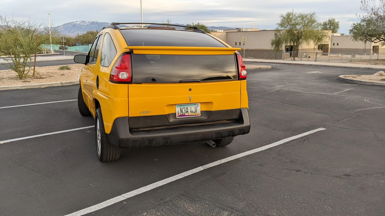2003 Pontiac Aztek - Image 23 of 31