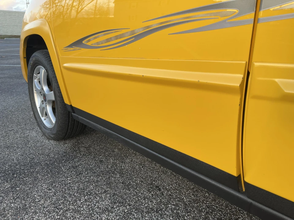 2003 Pontiac Aztek - Image 22 of 31